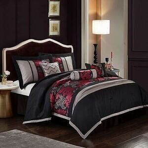 Nanshing Lincoln 7-Piece California King Comforter Set In Red & Black